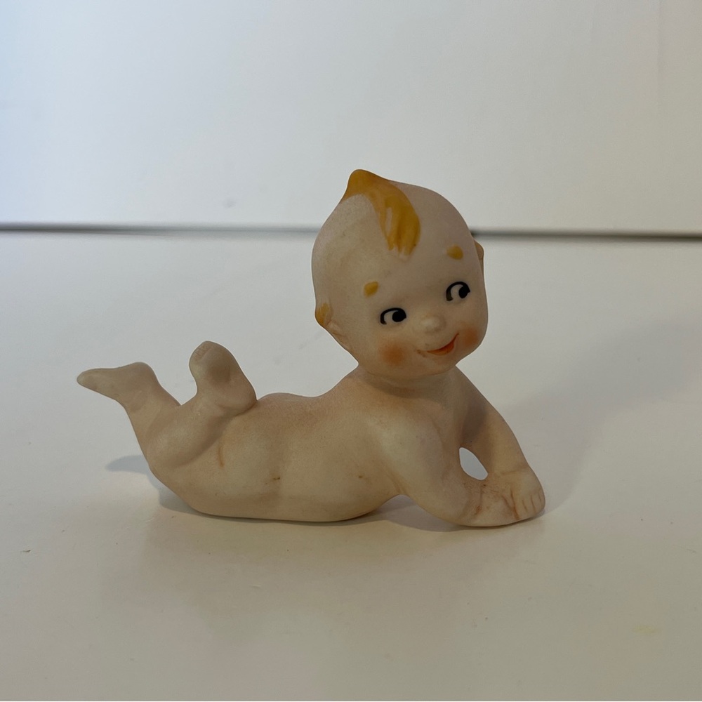 Vintage Japan Kewpie Porcelain Baby Figurine Laying On Tummy Time Nude Lefton